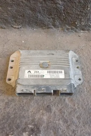Renault Symbol 1.2 Çıkma Motor Beyni 