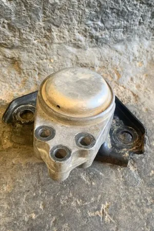 Ford Fusion Üst Motor Kulağı