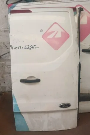 Ford Custom Bagaj Kapağı Çıkma